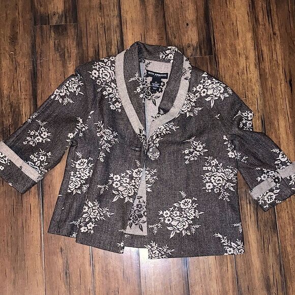 Petite Sophisticate Jackets & Blazers - Vintage Petite Sophisticate Size 6 Petite Floral Grey and Beige Jacket